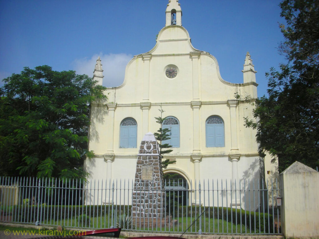 l'église during circuit inde du sud 2 semaines